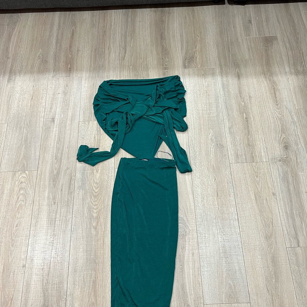 Slinky wrap midi dress- emerald